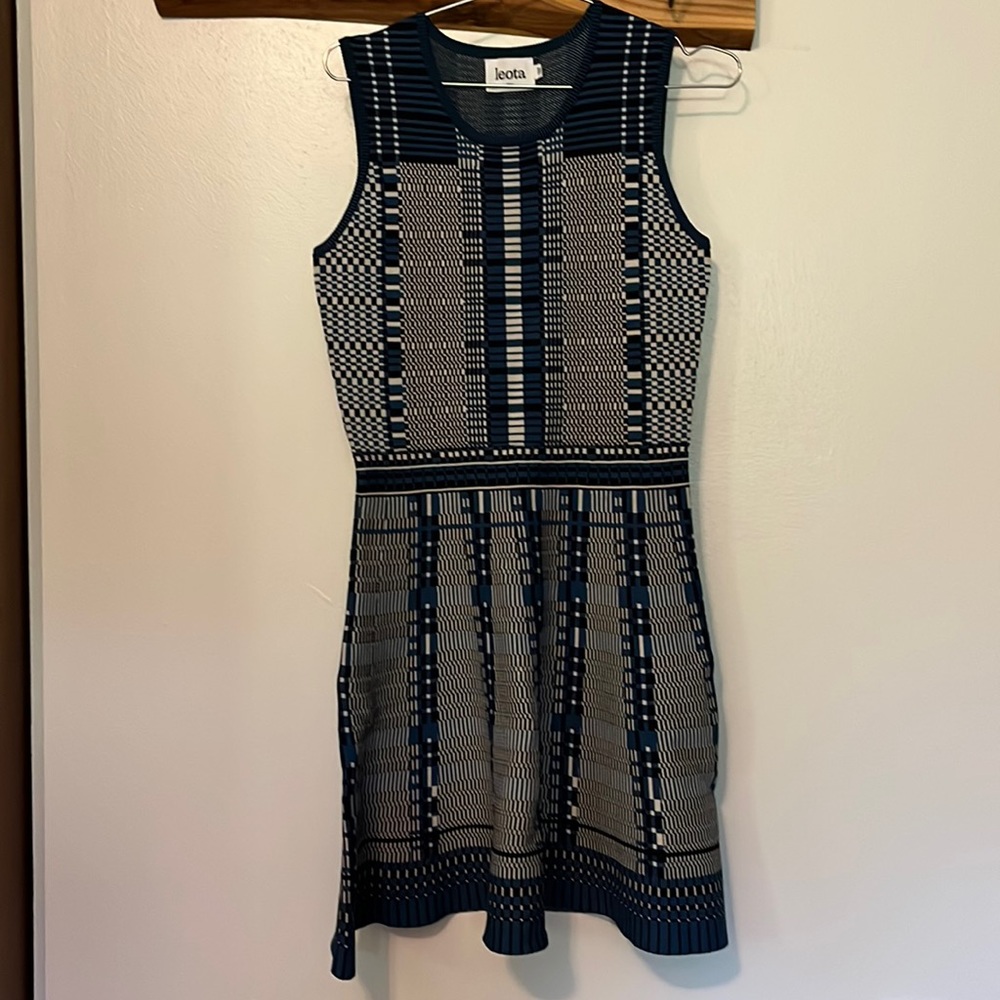 Leota blue white black geometric dress